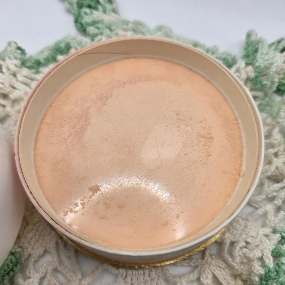 Vintage Max Factor Translucent Face Powder 2.75‎ oz Gold Monogram Case USA Made